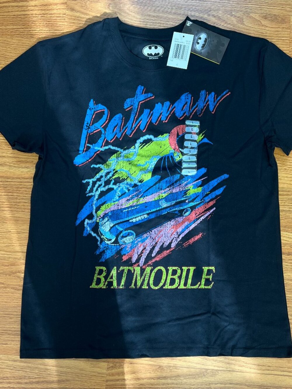 VINTAGE STYLE BATMAN THE ANIMATED SERIES Batmobile Dc Comics T-Shirt LARGE NEW